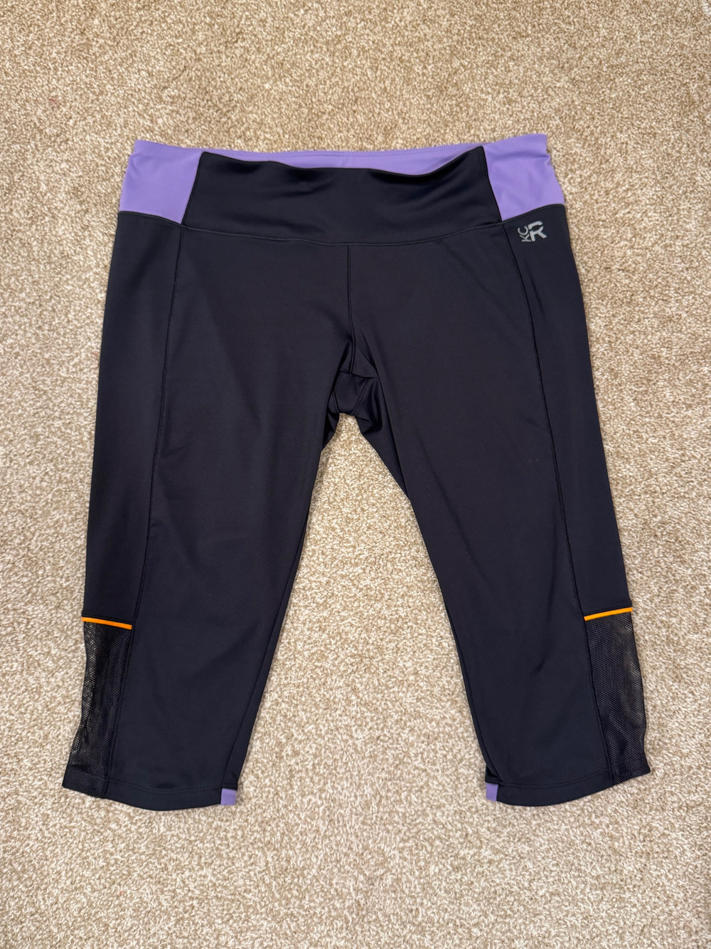 Kenneth Cole Reaction Activewear Leggings Wmn Large Black Purple Crop Over Knee